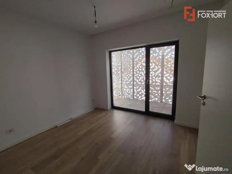 Casă cu 4 camere cu Teren 191 Mp în Buziașului