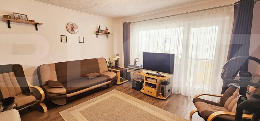 Apartament de vanzare, 2 camere, str. Crangului - 1