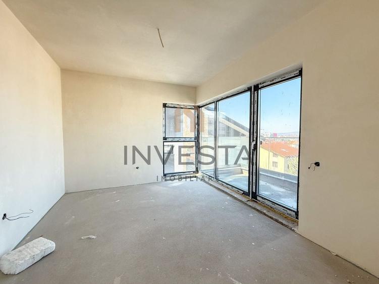 Duplex cu 4 camere cu Canalizare în Andrei Mureșanu