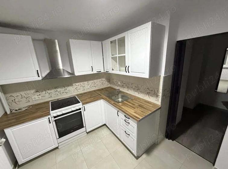 Apartament cu 3 camere decomandat în Iosia