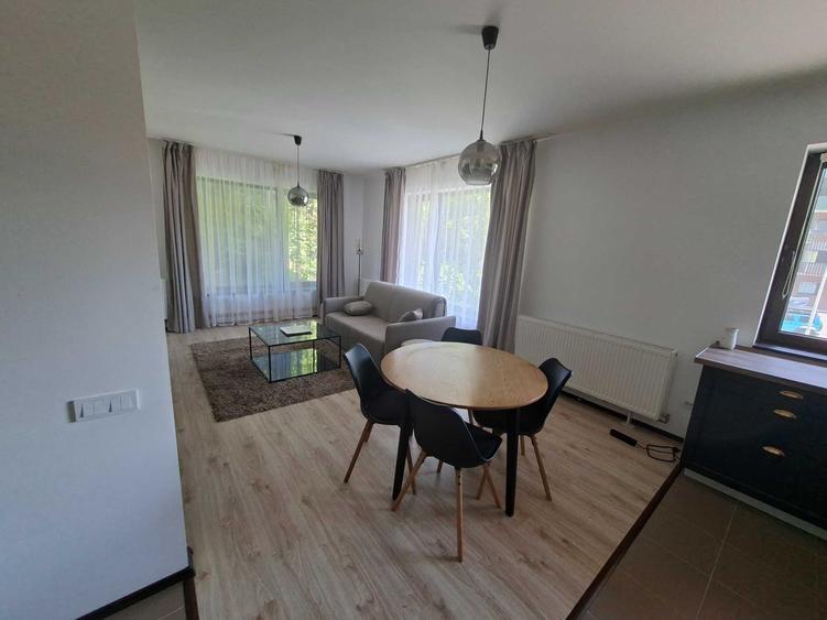 Apartament cu 2 camere decomandat în Exterior Vest