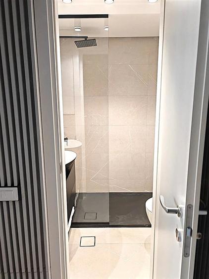 Apartament cu 2 camere semidecomandat în Universitate