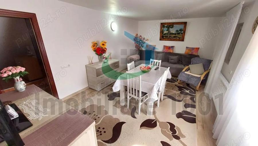 Casă cu 6 camere cu Teren 1061 Mp în Săcălășeni