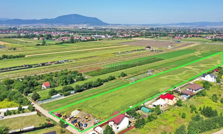 Teren Construcții intravilan de 20400 mp, în Stupini