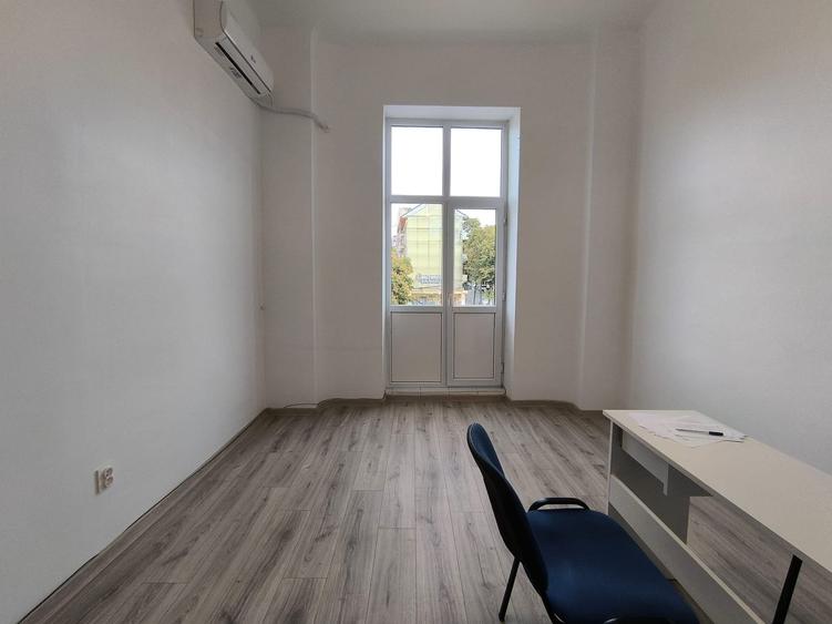 Spațiu comercial, de 809.89001464844 mp, în Ultracentral