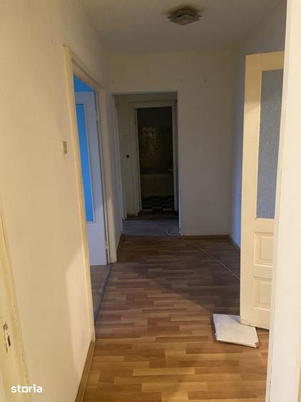 Apartament cu 3 camere decomandat în Rogerius