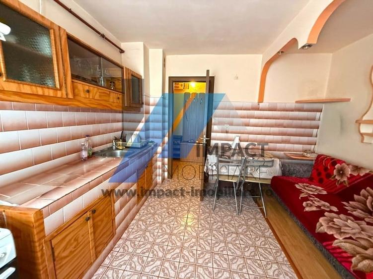 Apartament cu 3 camere decomandat în George Enescu