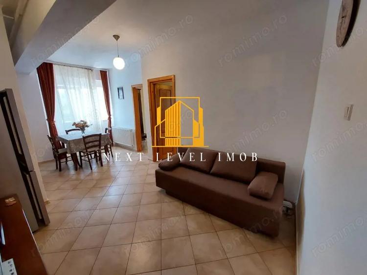 Apartament cu 3 camere decomandat, mobilat în Prundu