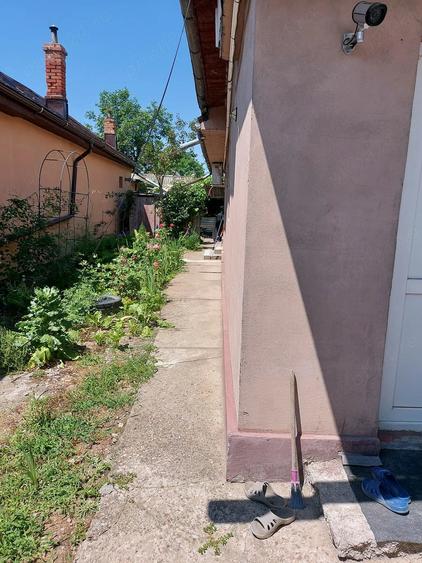 Casă cu 4 camere cu Teren 420 Mp în Central