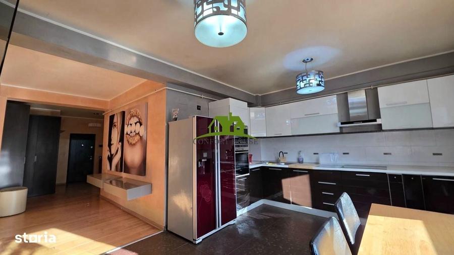 Apartament cu 3 camere în Republicii