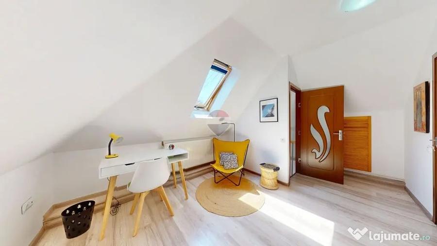 Apartament cu 2 camere decomandat în Brașovul Vechi