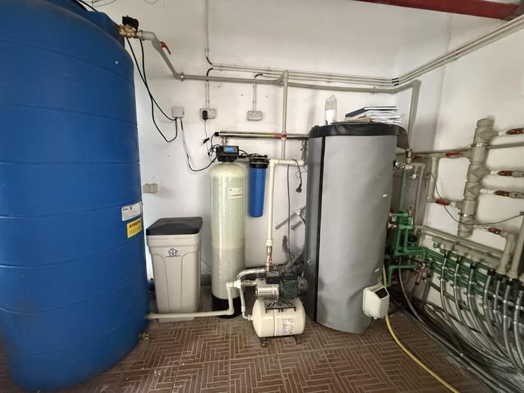 Casă individuală cu 10 camere cu Piscina în Snagov