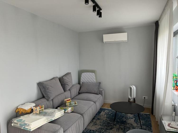 Casă cu 3 camere în Frumușani