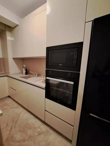Apartament cu 2 camere semidecomandat, mobilat în Floreasca