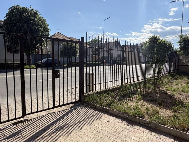 Casă cu 4 camere cu Teren 420 Mp în Exterior Vest