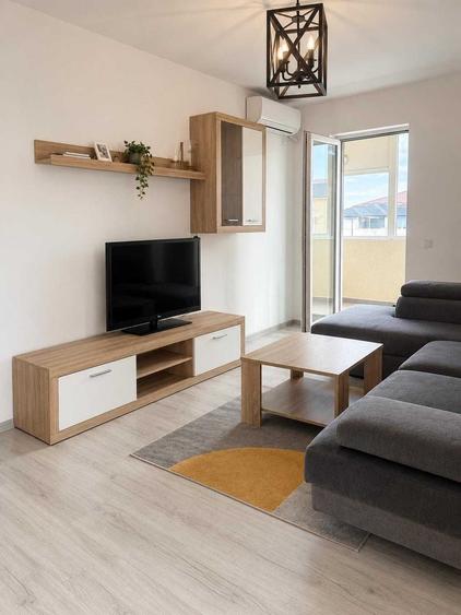 Apartament cu 2 camere decomandat în Central