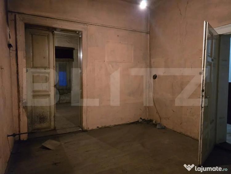 Casă cu 2 camere cu Teren 579 Mp în Semicentral