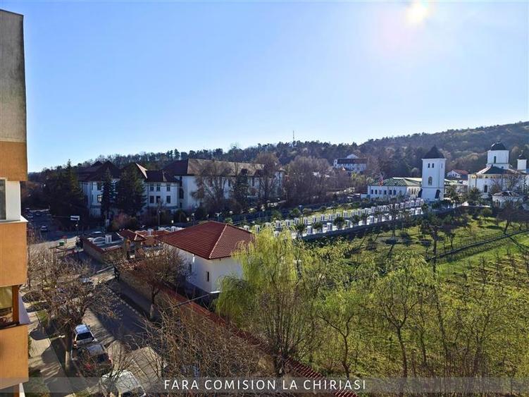 Apartament cu 2 camere decomandat în 1 Mai