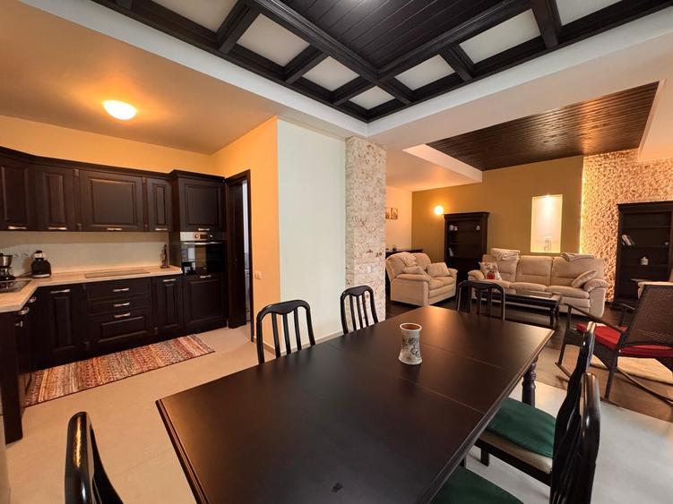 Apartament cu 3 camere decomandat în Furnica