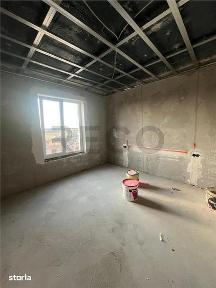 Casă cu 3 camere cu Teren 500 Mp în Sânmartin