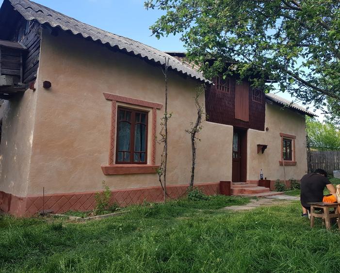 Casă cu 3 camere în Afrimești