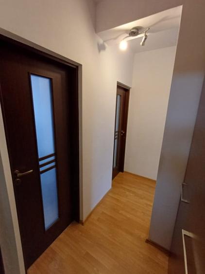 Apartament cu 3 camere decomandat în Câmpului