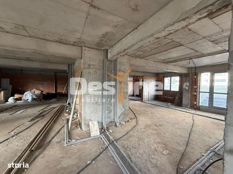 Spațiu comercial, de 151 mp, în Roșu