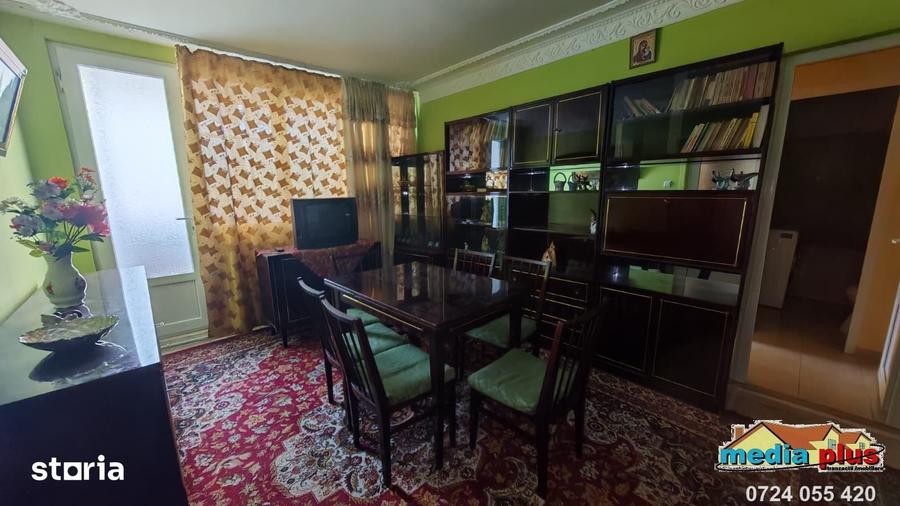 Apartament cu 3 camere în Mazepa 2