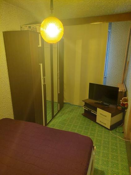 Apartament cu 2 camere semidecomandat în Beba Veche