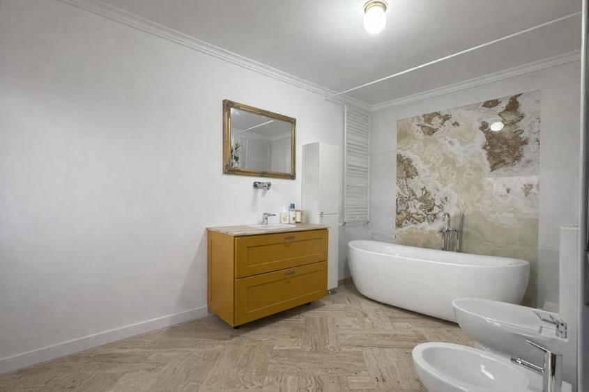 Penthouse cu 4 camere decomandat, mobilat în Grigorescu
