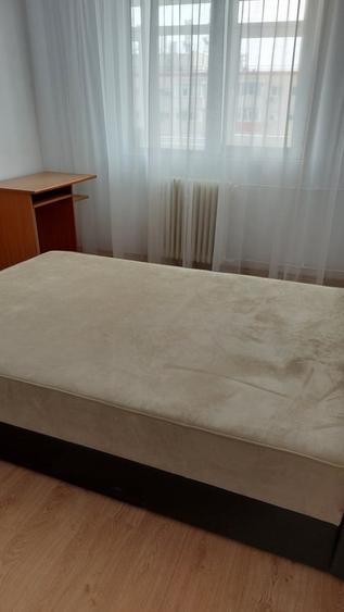 Apartament cu 2 camere semidecomandat în Berceni