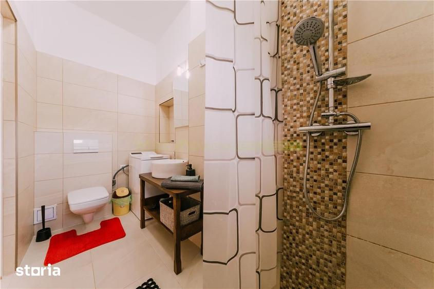 Apartament cu 3 camere, mobilat în Schei