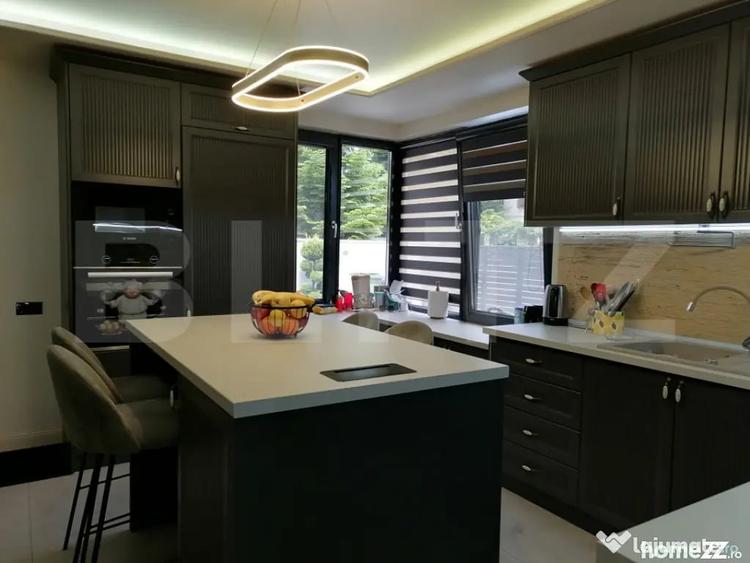 Casă cu 5 camere cu Teren 600 Mp în Valea