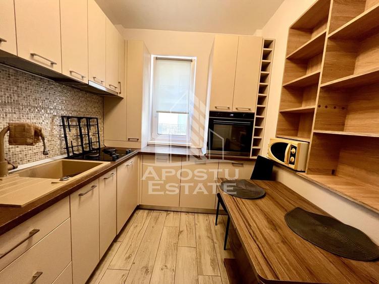 Apartament cu 2 camere semidecomandat, mobilat în Giroc