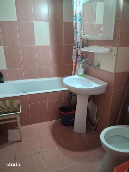 Inchiriez apartament 2 camere - 2