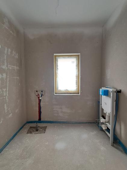 Duplex cu 4 camere cu Teren 100 Mp în Florești