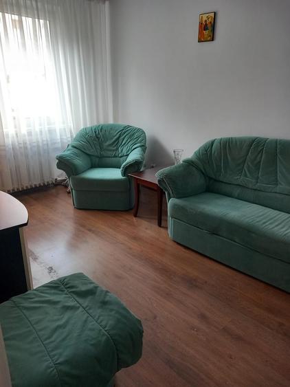 Apartament cu 2 camere decomandat în Precista