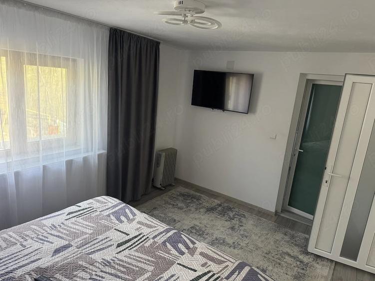 Casă cu 6 camere cu Teren 2000 Mp în Băbana