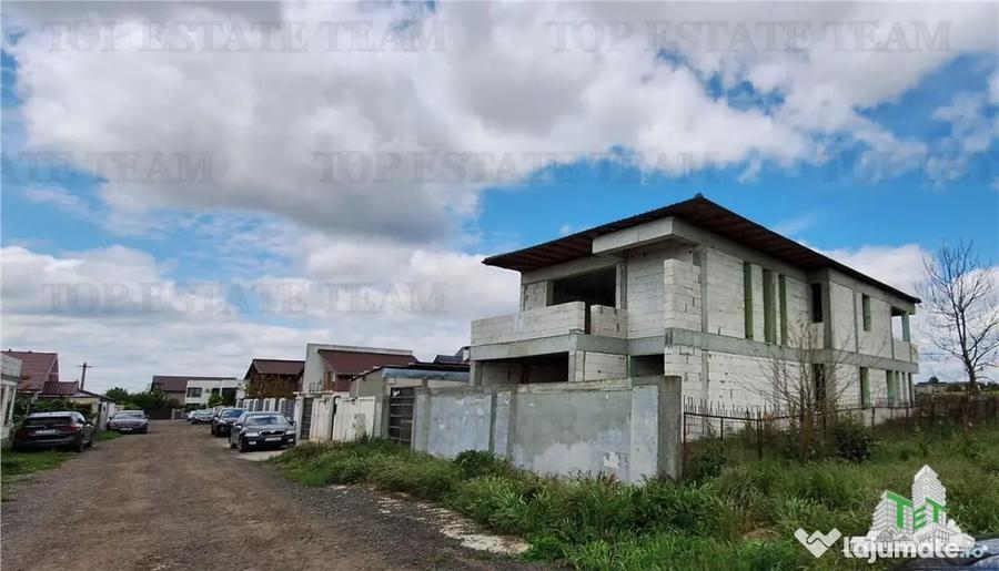 Casă cu 6 camere cu Teren 450 Mp în Valu lui Traian
