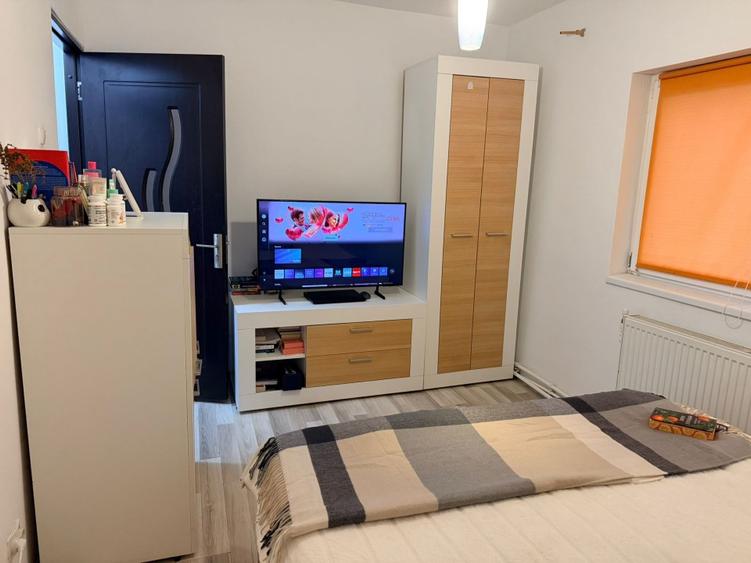 Apartament cu 2 camere decomandat în Aradului