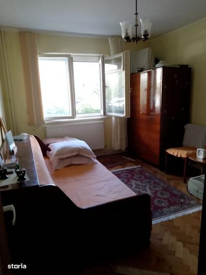 Apartament cu 2 camere semidecomandat în Hipodrom