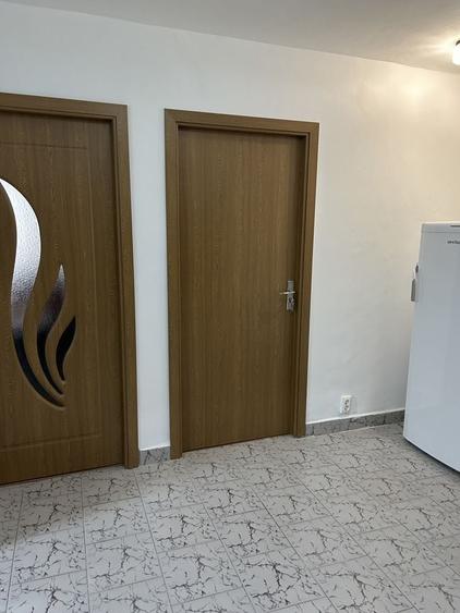 Apartament cu 4 camere în Crângași
