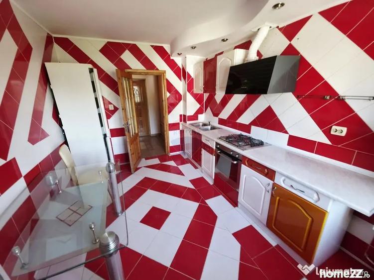 Apartament cu 2 camere decomandat în 1 Mai