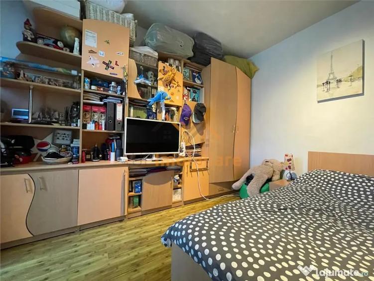 Apartament cu 3 camere semidecomandat în Calea Aradului