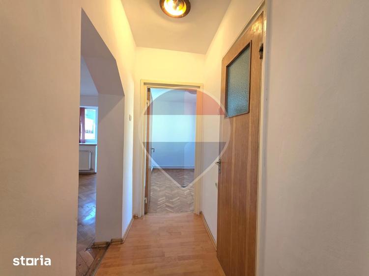 Apartament cu 4 camere în Central