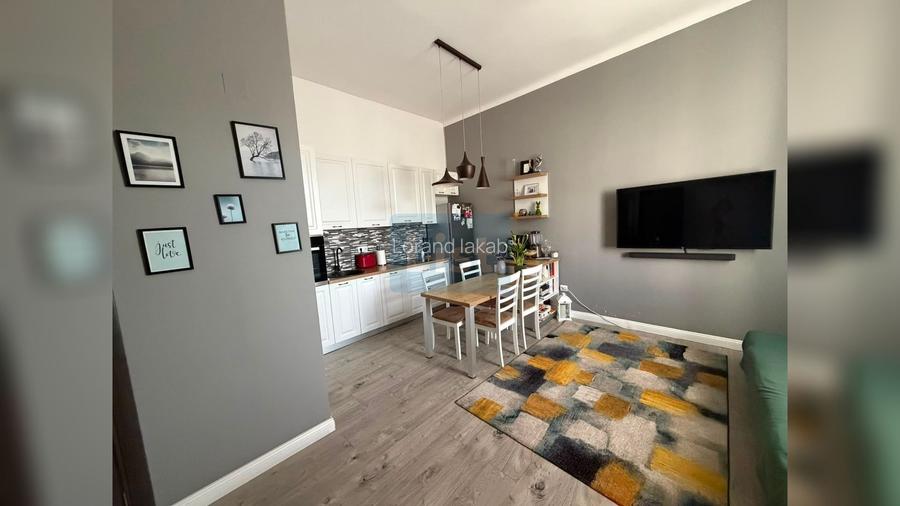 Apartament Ultracentral,Etaj 1, 47 mp, modern, Turda, comision 0%