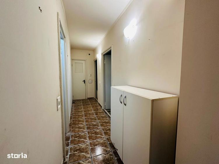 Apartament cu 3 camere decomandat în Colentina