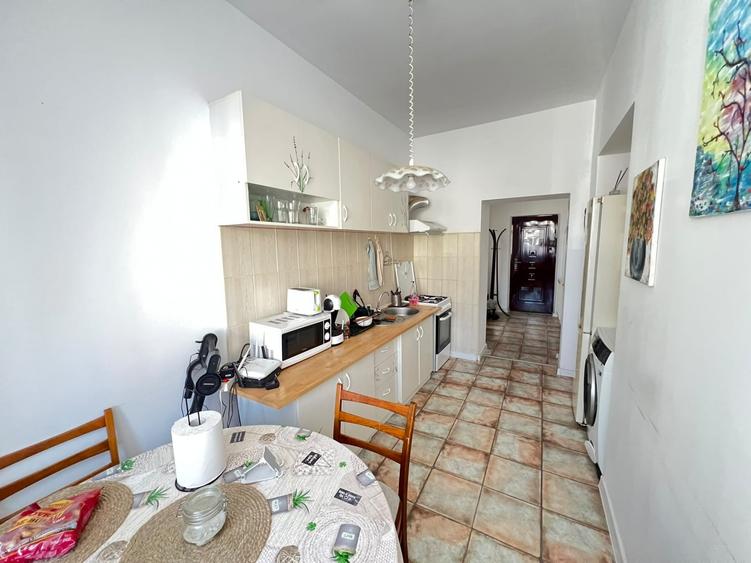 Apartament cu 2 camere decomandat, mobilat în Brașovul Vechi