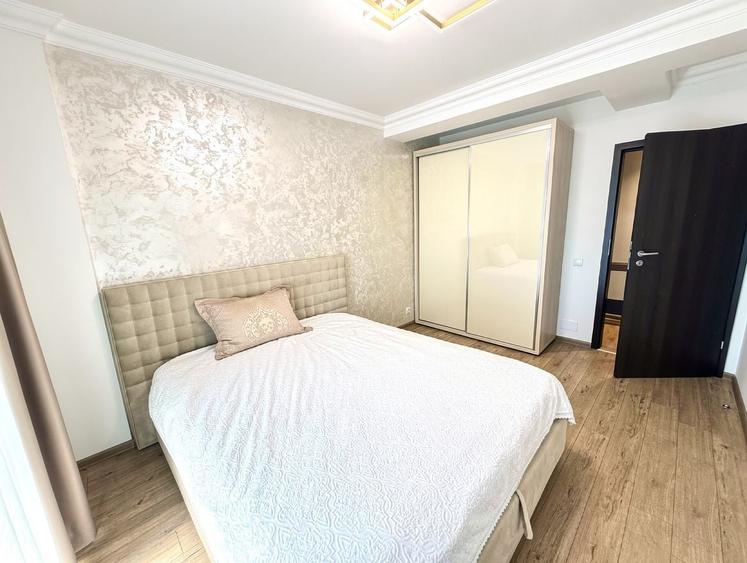 Apartament cu 4 camere decomandat, mobilat în Drumul Taberei