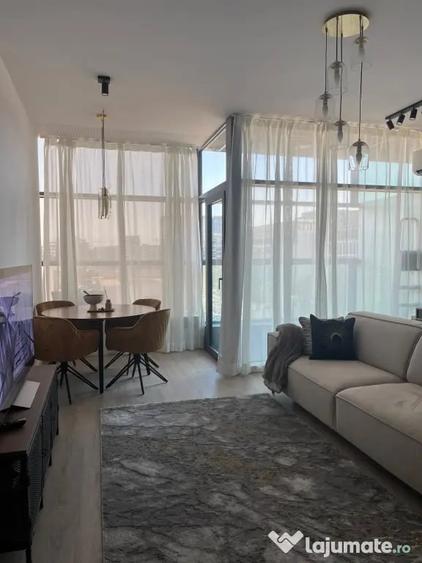 Apartament cu 2 camere semidecomandat în Central